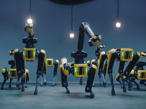 roboti skakavci tehnologija