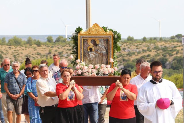 Hodočašća zavjeti klanjanje Gospi